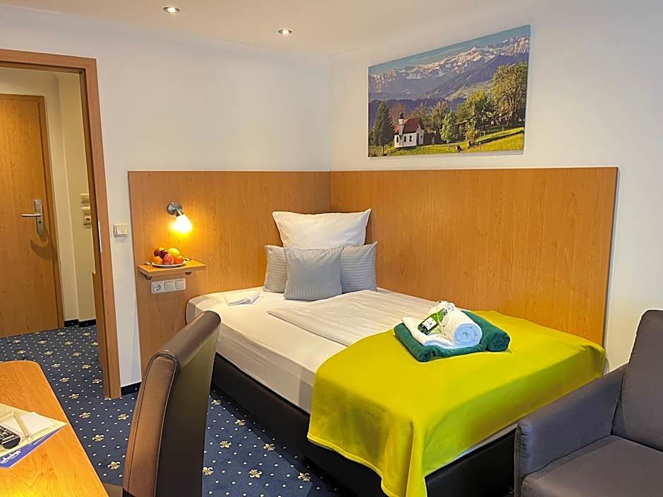 Hotel Post - regionales großes Frühstücksbuffet - auch GF & LF