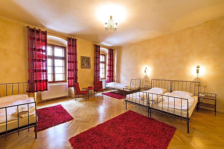 Arcadie Hotel & Apartments