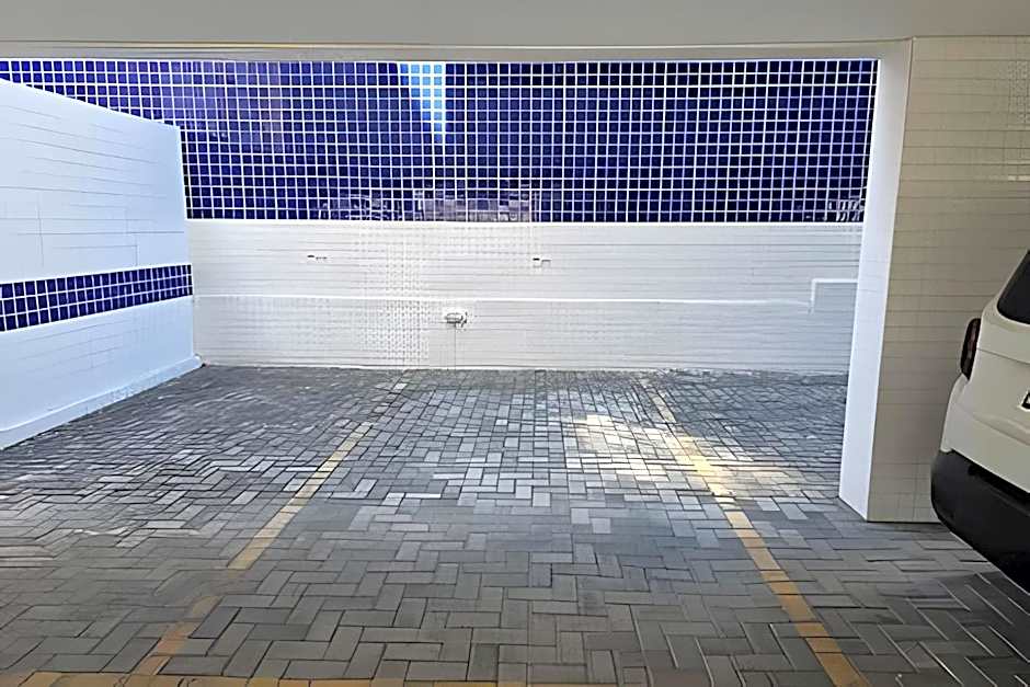 BIG 1 dorm com garagem FIXA, a 300m da PRAIA de Intermares