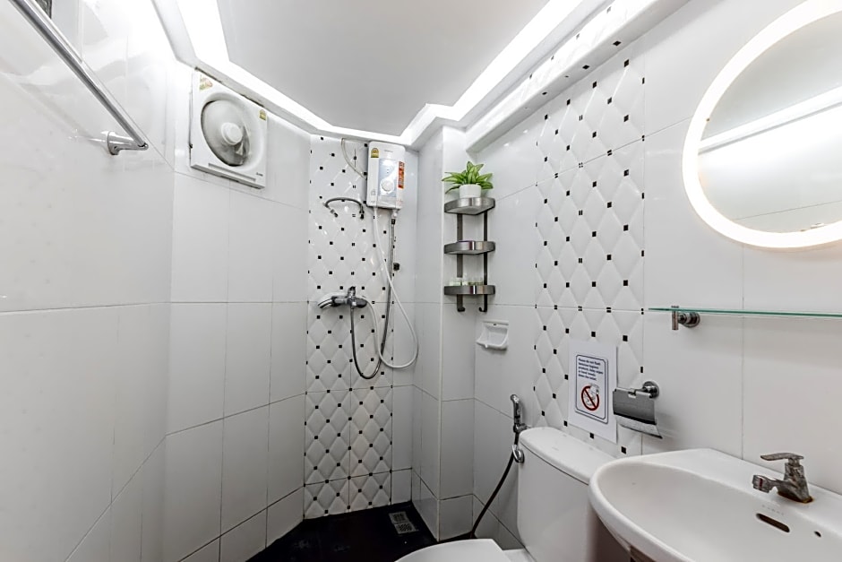 Family Hub@Pratunam 2-Group 4 Min 3n FREE Airport