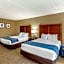 Comfort Inn and Suites Jackson - West Bend