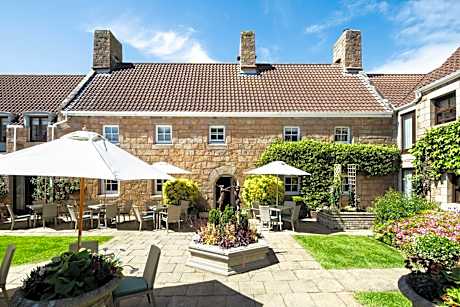 Greenhills Country Hotel