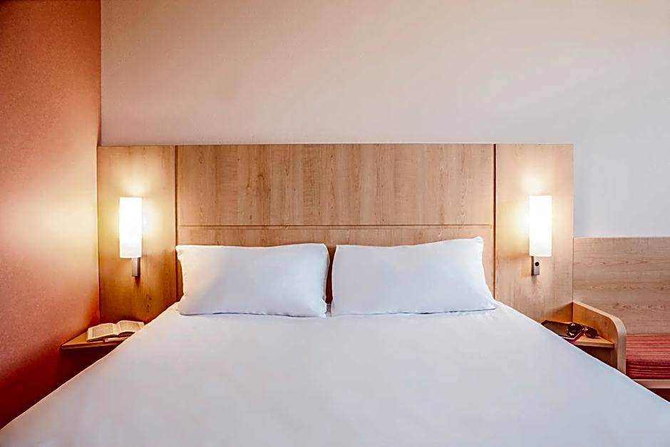 Ibis Borehamwood Hotel