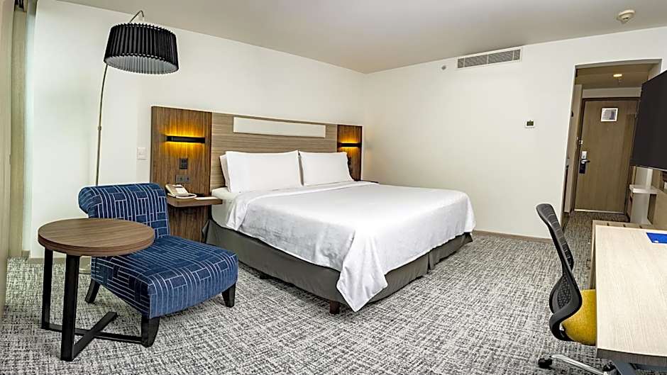 Holiday Inn Express Toluca Galerias Metepec By IHG