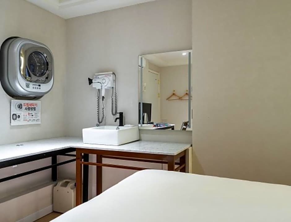 Brown Dot Cheongju City Hall Branch