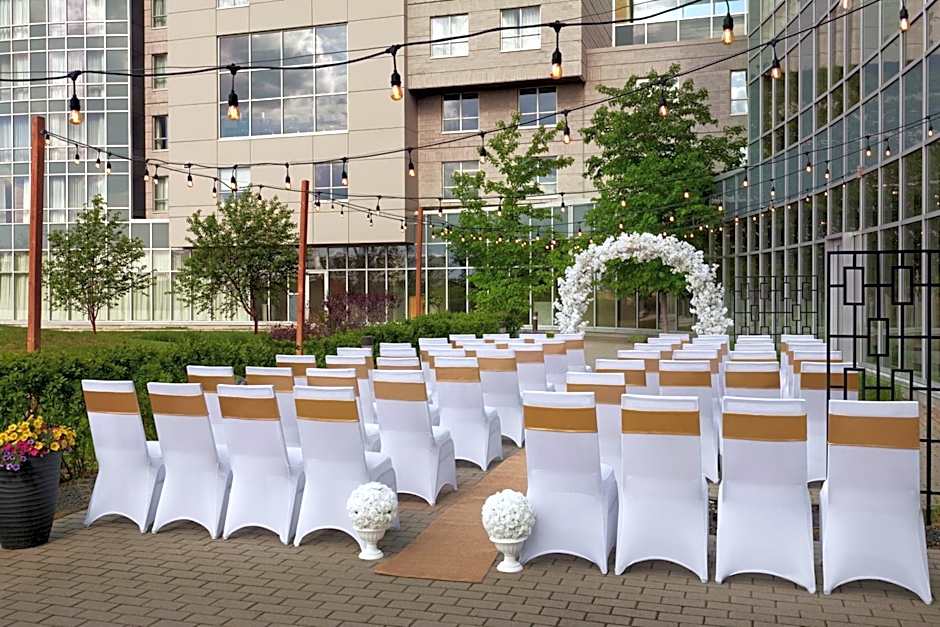 Courtyard by Marriott Calgary Airport