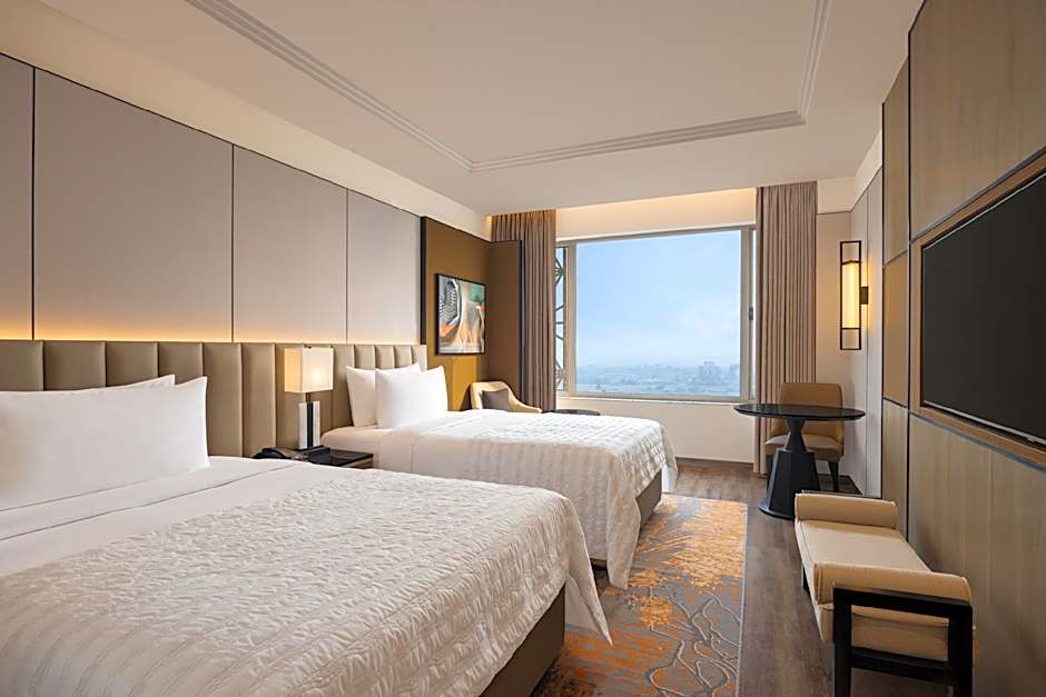 Le Meridien Surat