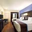 Days Inn & Suites by Wyndham Galveston West/Seawall