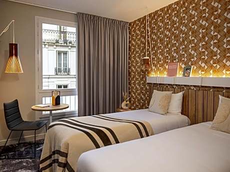 Standard Room with Two Single Beds