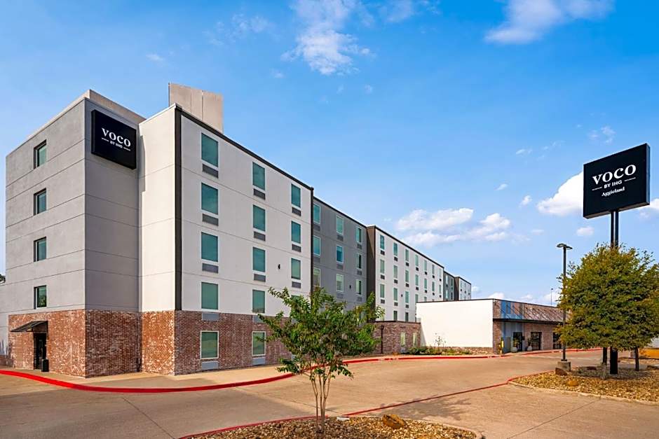 voco College Station Aggieland by IHG