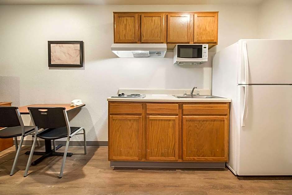 WoodSpring Suites Houston La Porte