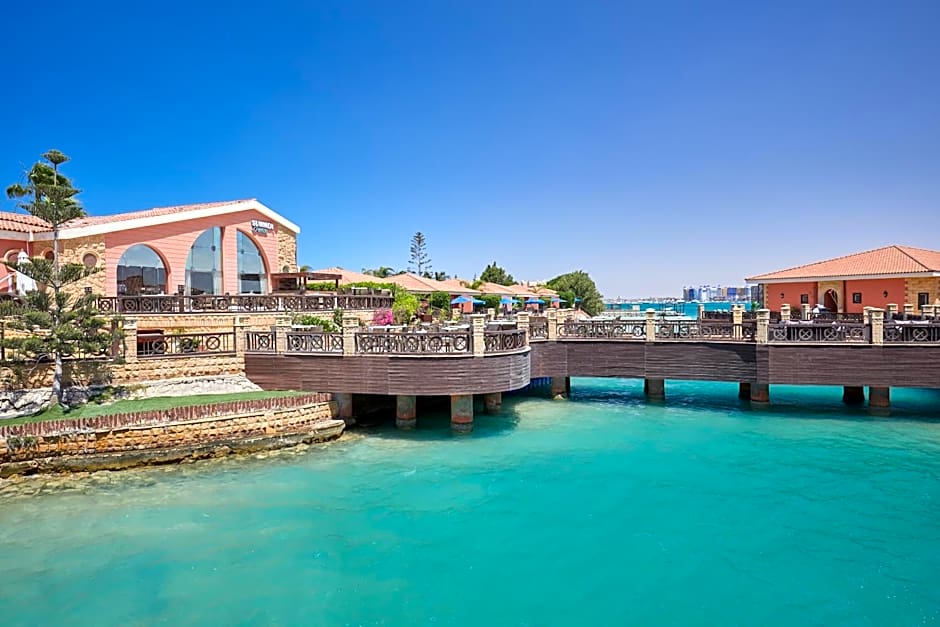 Golden Ocean Marina Hotel