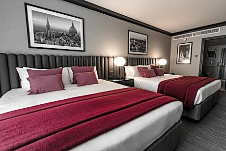 Family Suite with Club Lounge Access
