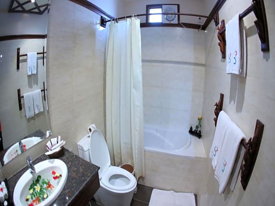 Shwe Yee Pwint Hotel