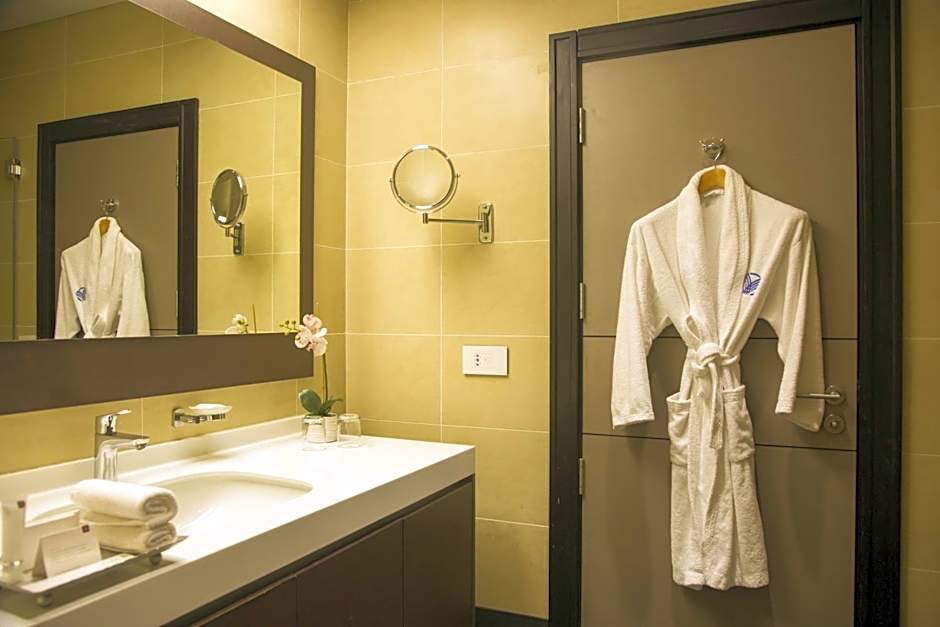Kin Plaza Arjaan by Rotana