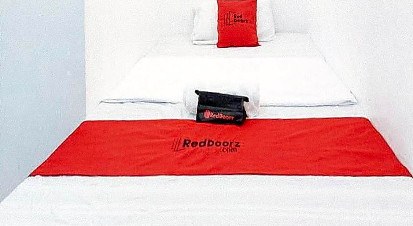 RedDoorz @ San Antonio Binan Laguna