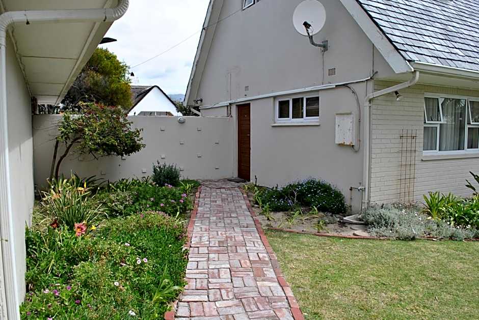 Cotswold House Residence