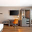 Cambria Hotel & Suites Plymouth