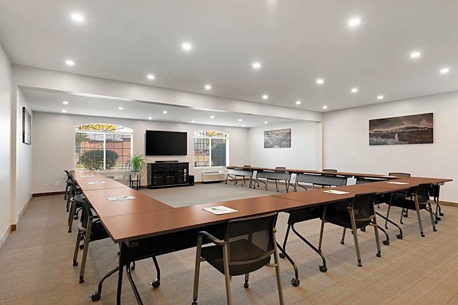 Holiday Inn Bloomington W MSP Airport Area By IHG