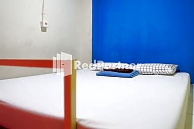 Cosmo Tanjung Duren Mitra RedDoorz