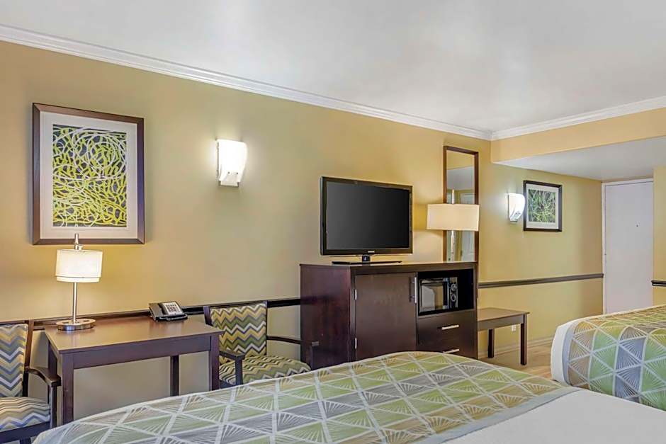 Best Western Canoga Park Motor Inn