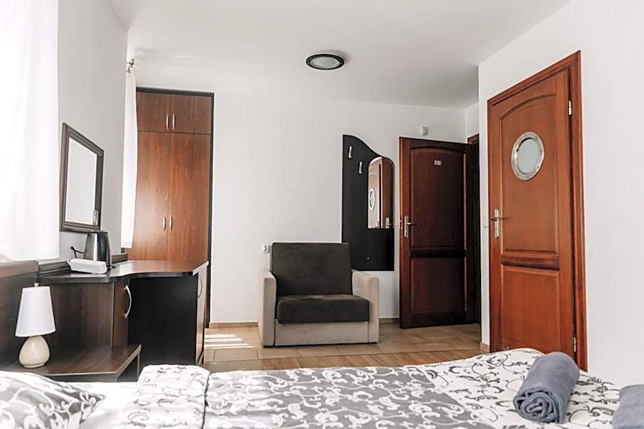 Willa Latarnik - doskonała lokalizacja, blisko atrakcji, 20min do plaży