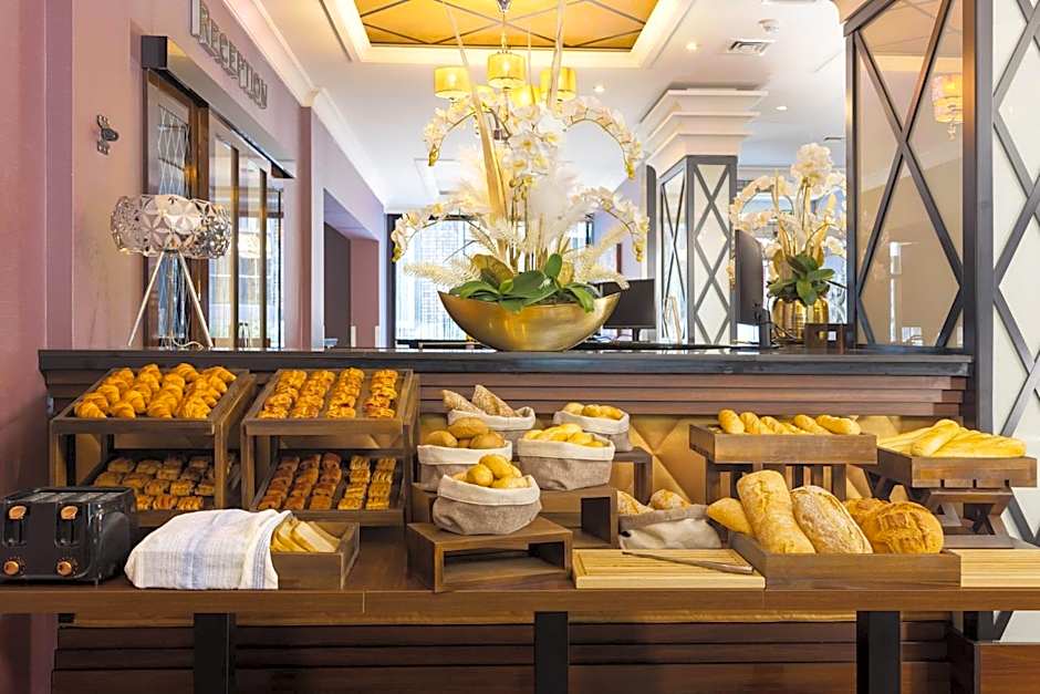 Carlton Hotel Buda Castle