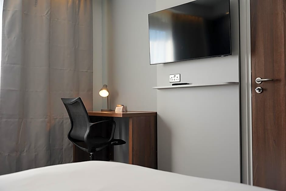 Holiday Inn Express Harlow By IHG