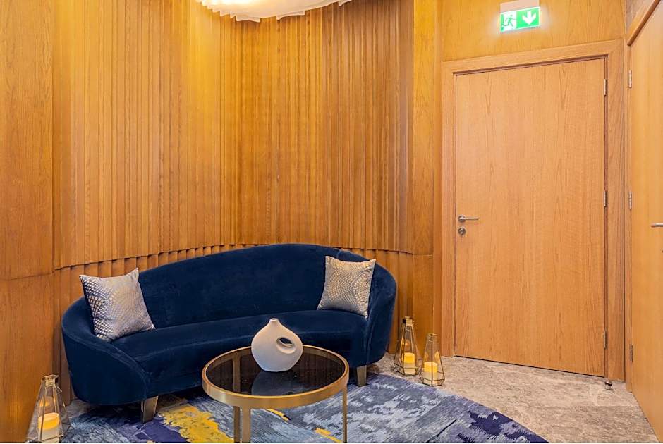 AlRayyan Hotel Doha - Curio a collection by Hilton