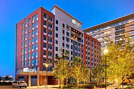 Aloft by Marriott Richardson