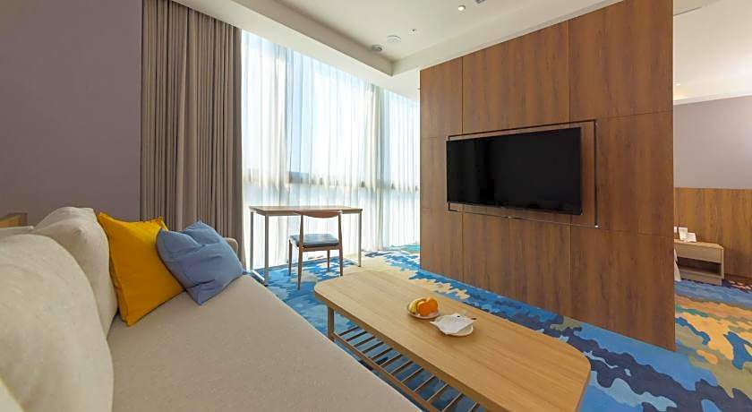 JANDA Golden Tulip Hotel