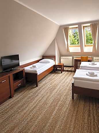 Triple Room with Bath
