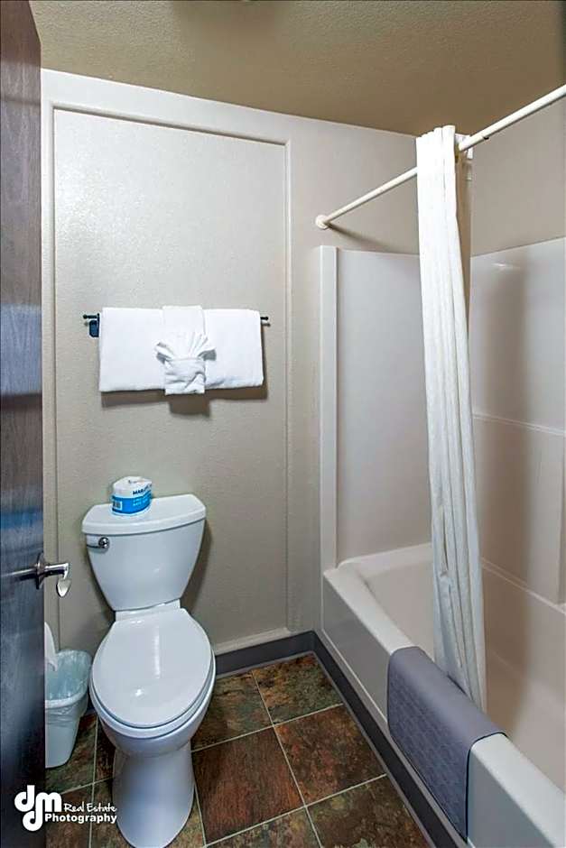 Kenai Airport Hotel