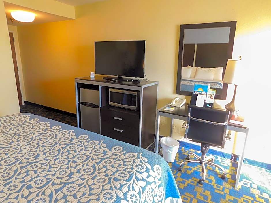 Days Inn & Suites by Wyndham Pocahontas