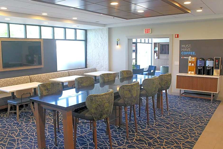 Holiday Inn Express Hotel & Suites Boston-Cambridge By IHG