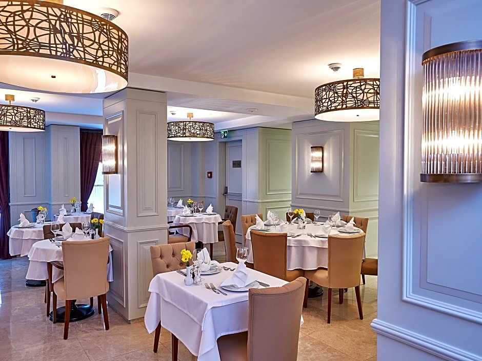 Renata Suites Boutique Hotel