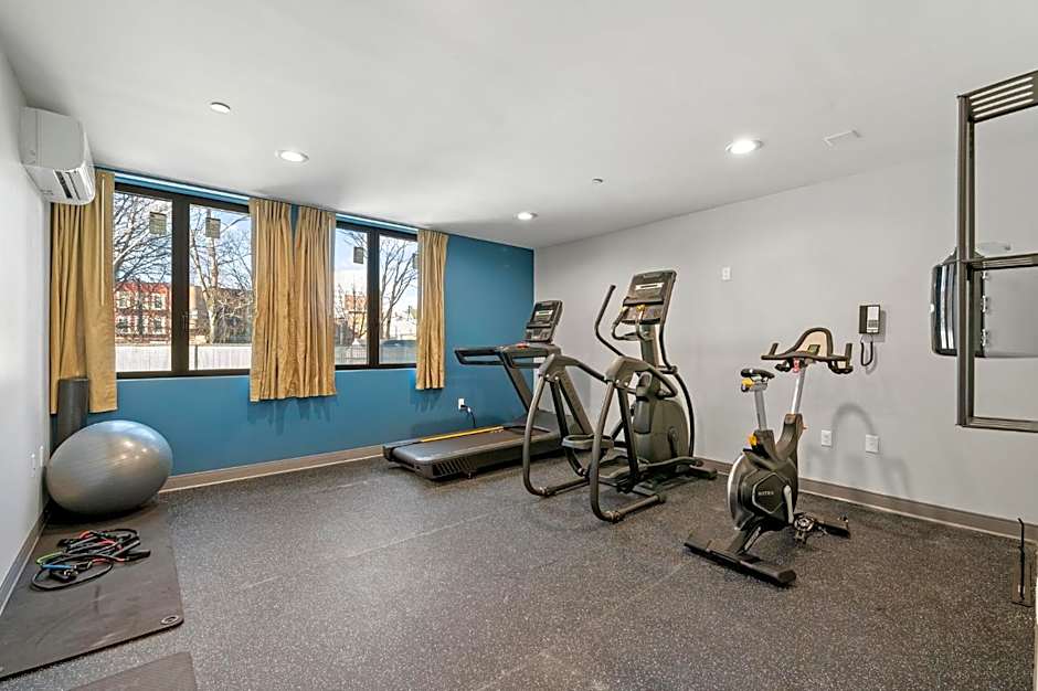 Holiday Inn Express And Suites Bronx NYC By IHG