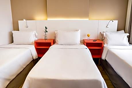 Luxury Triple - 3 Single Beds