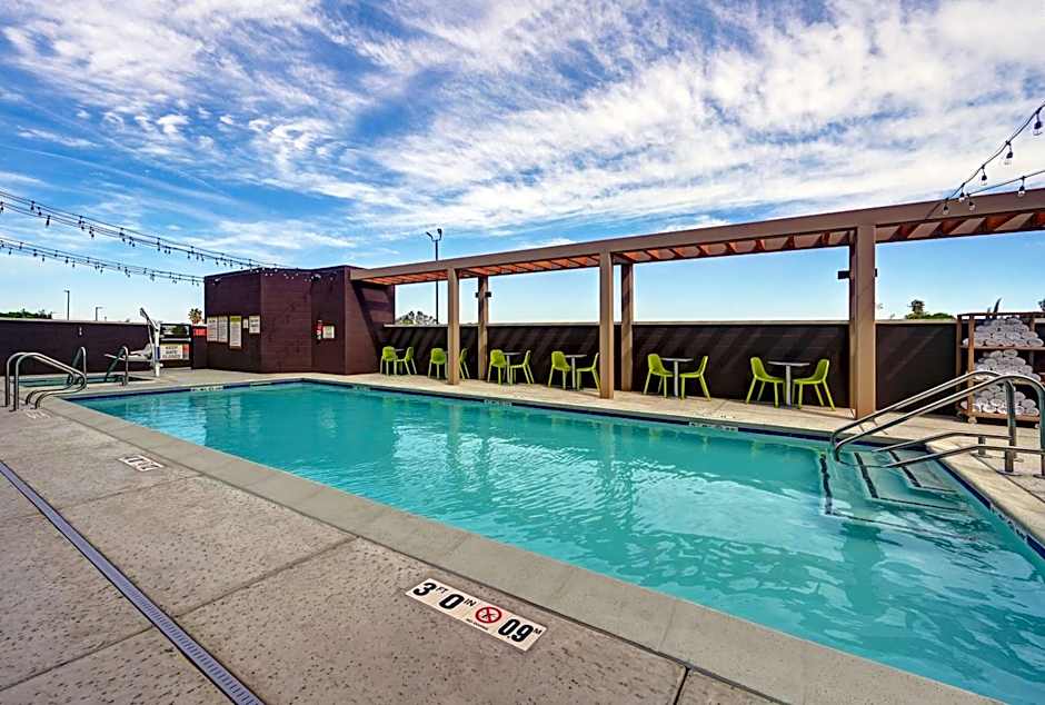 Home2 Suites by Hilton Tracy, CA