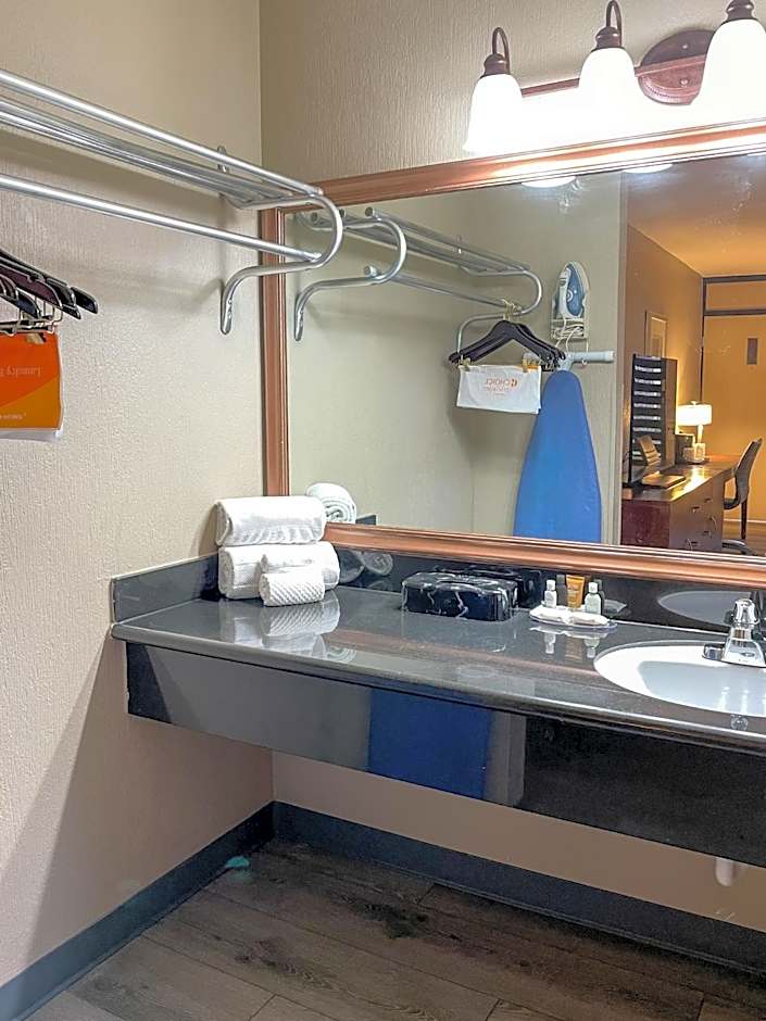 GreenTree Hotel & Extended Stay I-10 FWY Houston, Channelview, Baytown