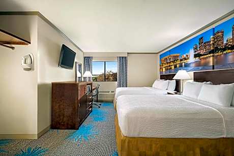 Queen Room with Two Queen Beds - Mobility Access/Non-Smoking