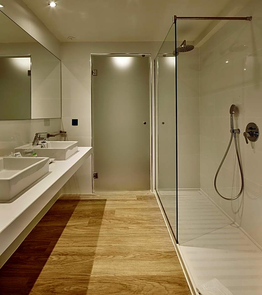 THB Los Molinos Adults Only