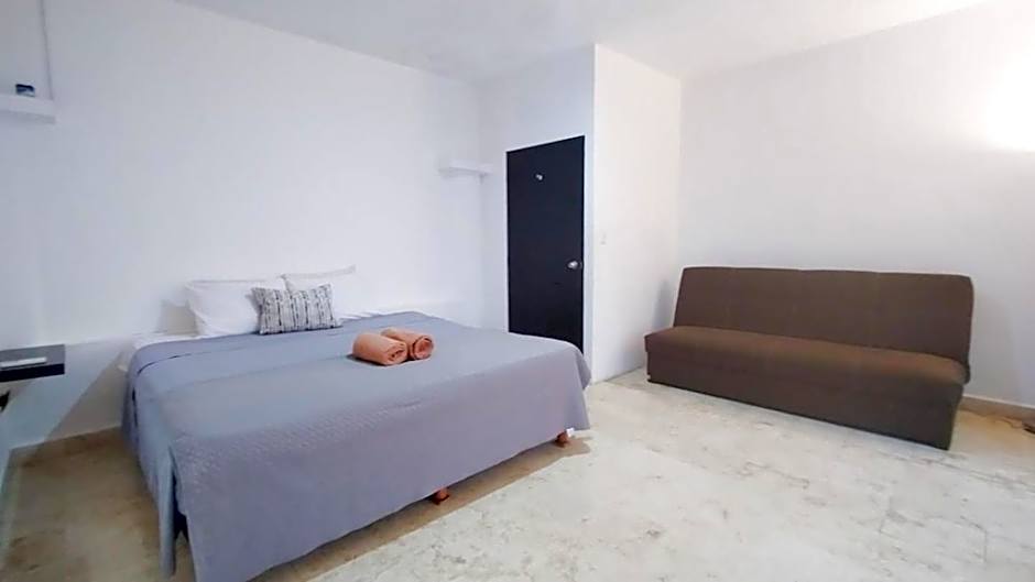 "Spacious Suite with 4 Bedrooms and Amenities"