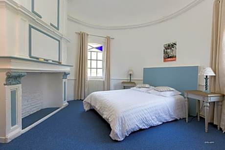 Suite with Garden View