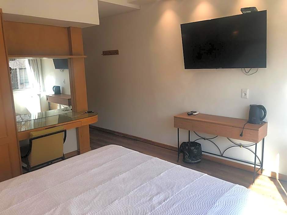 Hotel London Palace