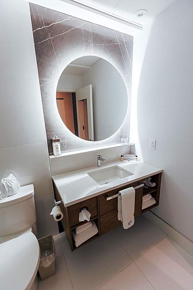 Hotel Royal William, an Ascend Collection Hotel