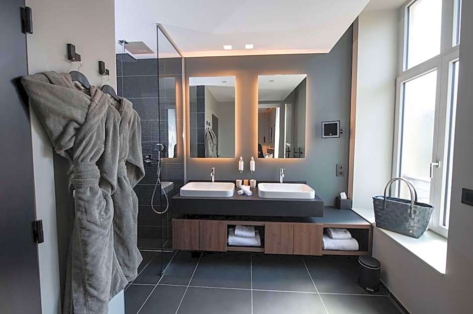 Best Western Premier Le Chapitre Hotel & Spa