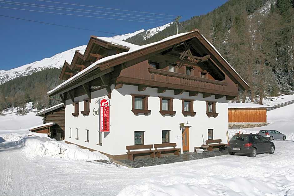 Haus Alpina & Landhaus Schöpf