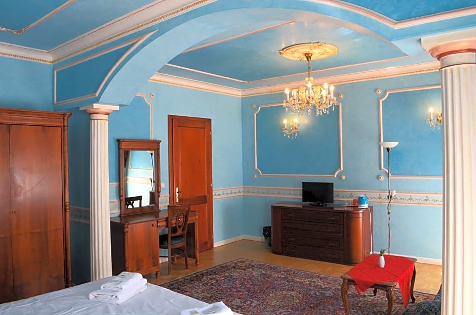Hotel Renesance Krasna Kralovna