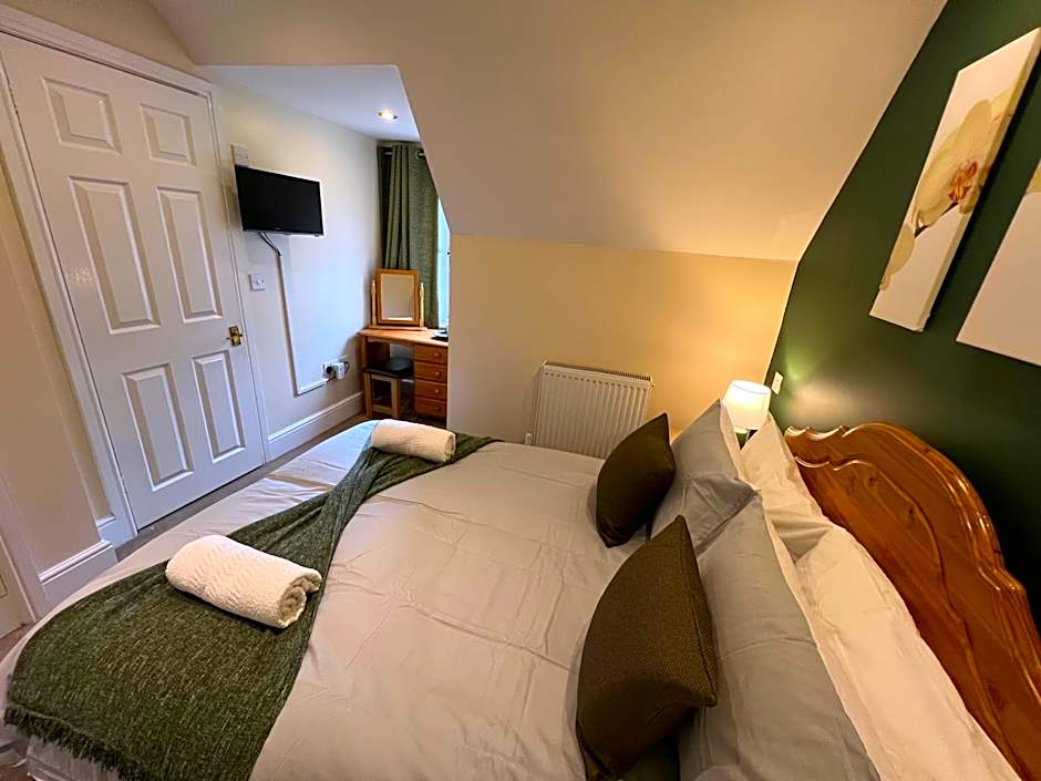 The Shoe Inn Rooms